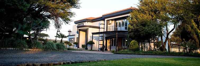 Bangunan Meloding Guest House