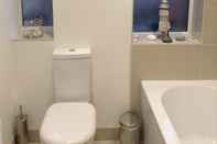 Toilet Kamar Central Windsor Apartments