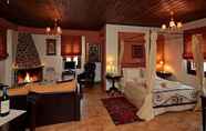Bedroom 5 Menalia Villas & Suites