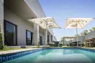 Swimming Pool Pofadder Inn by Country Hotels