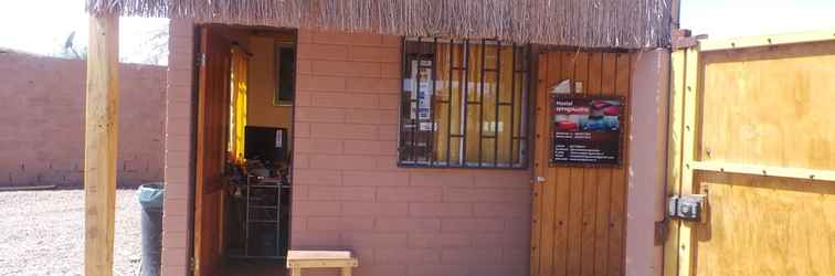 Exterior Hostal Amigo Lucho