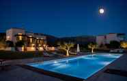 Swimming Pool 4 Neapoli Villas