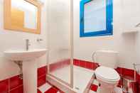 In-room Bathroom Blue Sea Villa