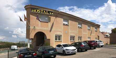 Exterior 4 Hostal 82