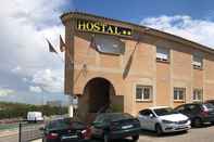 Exterior Hostal 82