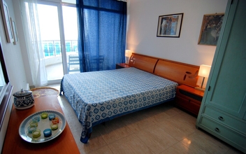 Bilik Tidur 4 Baratero Vlas Marina Apartment