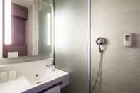 In-room Bathroom B&B Hotel Bordeaux Est