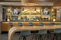 Bar, Cafe and Lounge The Monsaraz San Diego, Tapestry Collection by Hilton