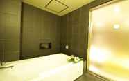 In-room Bathroom 7 MINT Premium - Adults Only