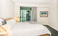 Bilik Tidur 4 River View Suites in the Heart of Brisbane