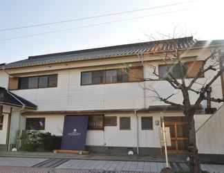 Exterior 2 Kahan no Yado Karatsu Castle