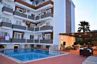 Swimming Pool Marsyas Hotel