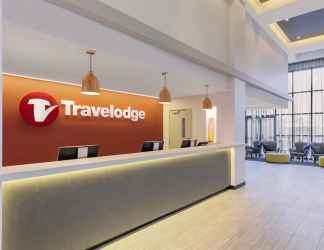 Lobby 2 Travelodge Hotel Sydney Airport