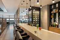 Bar, Cafe and Lounge Somerset Jeju Shinhwa World