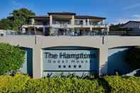 Bangunan The Hamptons Guest House