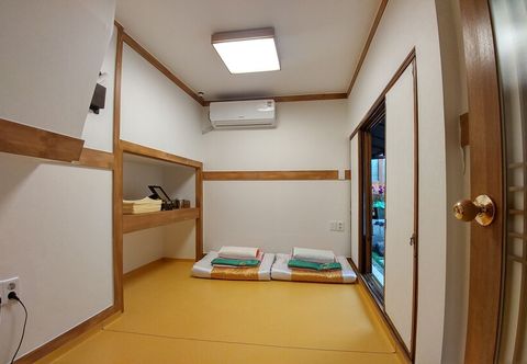 기타 Bukchon Sosunjae