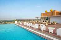 Swimming Pool Vivanta Jammu City Centre