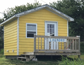 Exterior 2 Whispering Waves Cottages