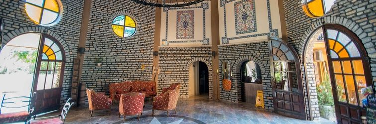 ロビー Hotel Holiday Calbis