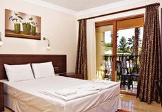 침실 6 Hotel Holiday Calbis