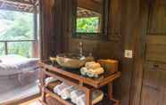 In-room Bathroom 4 Alassari Plantation