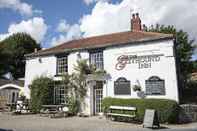 Exterior Greyhound Inn