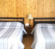 Bedroom 4 Moosomin Motel