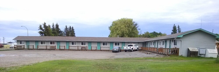 Exterior Moosomin Motel