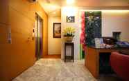 Lobi 4 Corner B&B