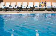 Swimming Pool 7 Mercure Hotel Apartments Dubai Barsha Heights