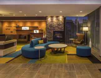 Lobi 2 Fairfield Inn & Suites by Marriott Pittsburgh North/McCandless Crossing