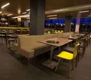 Restaurant 2 Ibis Styles Taubate