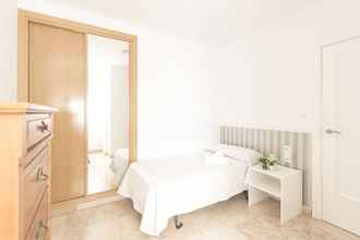Bedroom 4 SurTrip Apartamentos - San Antón