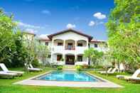 Swimming Pool Villa Shanthi