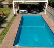 Swimming Pool 2 Agua de oro Housing