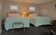 ห้องนอน 4 Admiral Motel