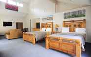 Bedroom 3 Argo Inn and Suites