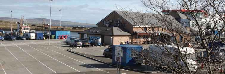 Exterior Harbour Cottage