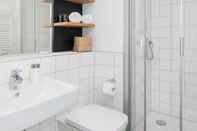 In-room Bathroom SMARTments business Berlin Prenzlauer Berg