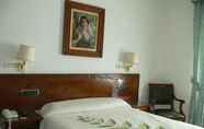 Bedroom 2 Nico Hotel