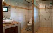 In-room Bathroom 3 New Paradise Home Resort