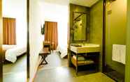 Bilik Mandi dalam Bilik 3 Qingdao James Joyce Hotel