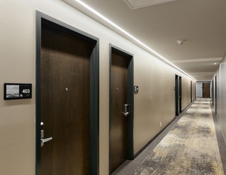 Lobi 2 Hampton Inn & Suites by Hilton Quebec City /Saint-Romuald