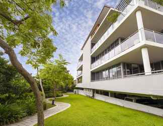 Bên ngoài 2 Luxury Modern Double Ensuite Apartment