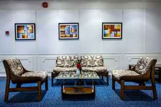 Lobby 4 BRAC Centre Inn