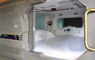 Bilik Tidur 5 The Capsule Hotel - Hostel