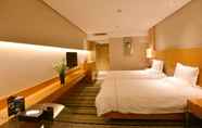 Bedroom 5 Qingdao Wushengguan Holiday Hotel