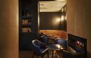 Quầy bar, cafe và phòng lounge 7 Marlin Waterloo