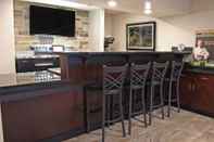 Bar, Cafe and Lounge Cobblestone Inn & Suites - Lamoni