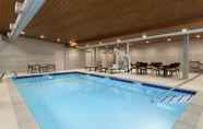 สระว่ายน้ำ 7 Hampton Inn & Suites Seattle/Renton